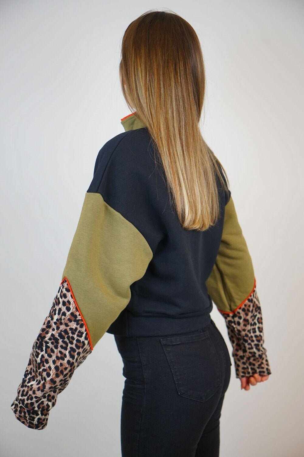 Leopar Desenli Sweatshirt